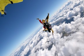 世界游泳接力队训练营营养与康复方案第85版公布，2021游泳接力赛